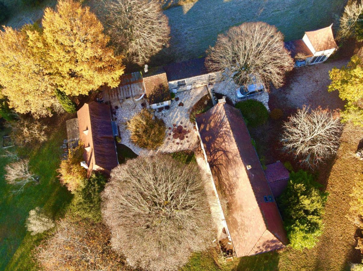 Gites Sibemol Simeyrols Exteriér fotografie